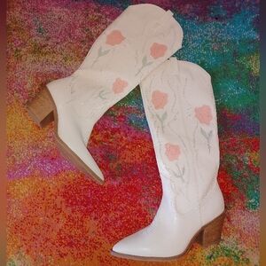 Dixie Bone Floral Embroidered Boots